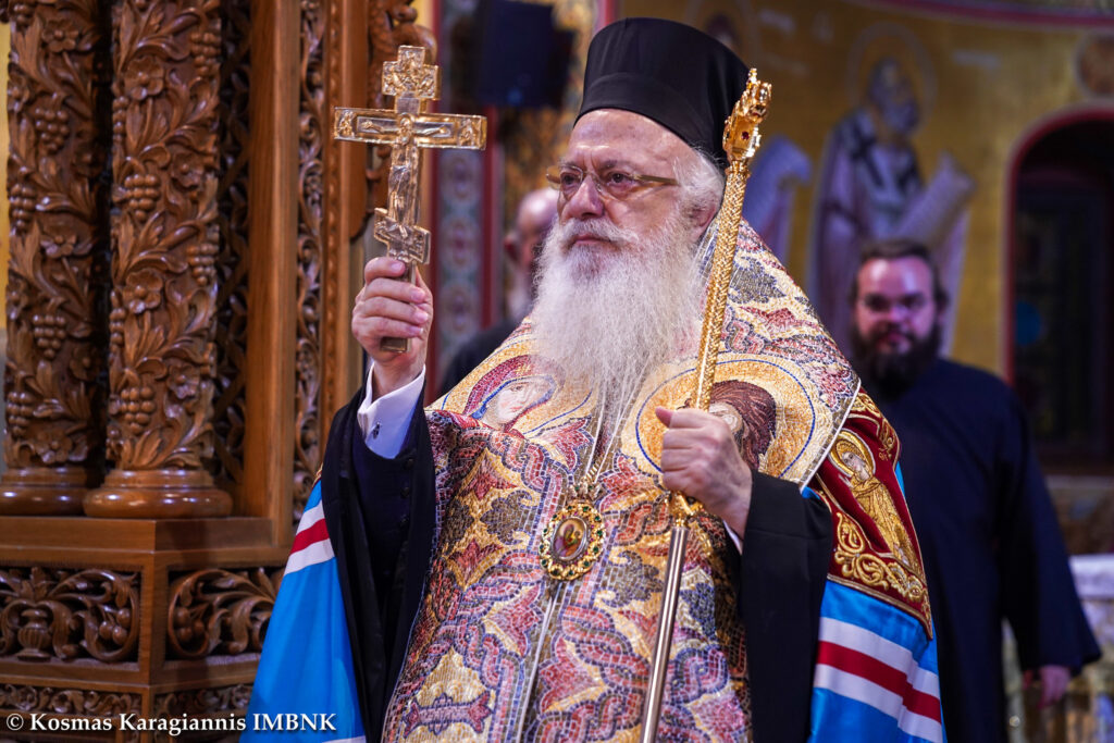 “Έτσι, Τούρ­κε, προσκύνα μέσα στην Αγιά Σοφιά της Ορθοδοξίας!”