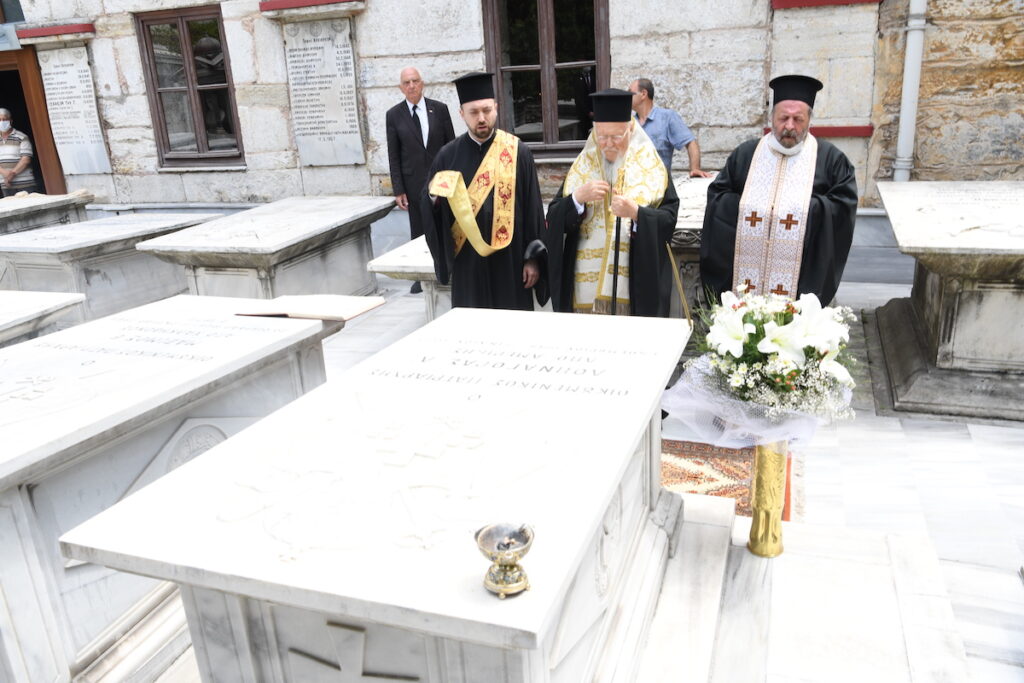 Τρισάγιο στον τάφο του Πατριάρχη Αθηναγόρα τέλεσε ο Οικ. Πατριάρχης