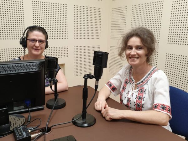 O profesoară din Cluj a iniţiat o platformă de predare interactivă a Religiei