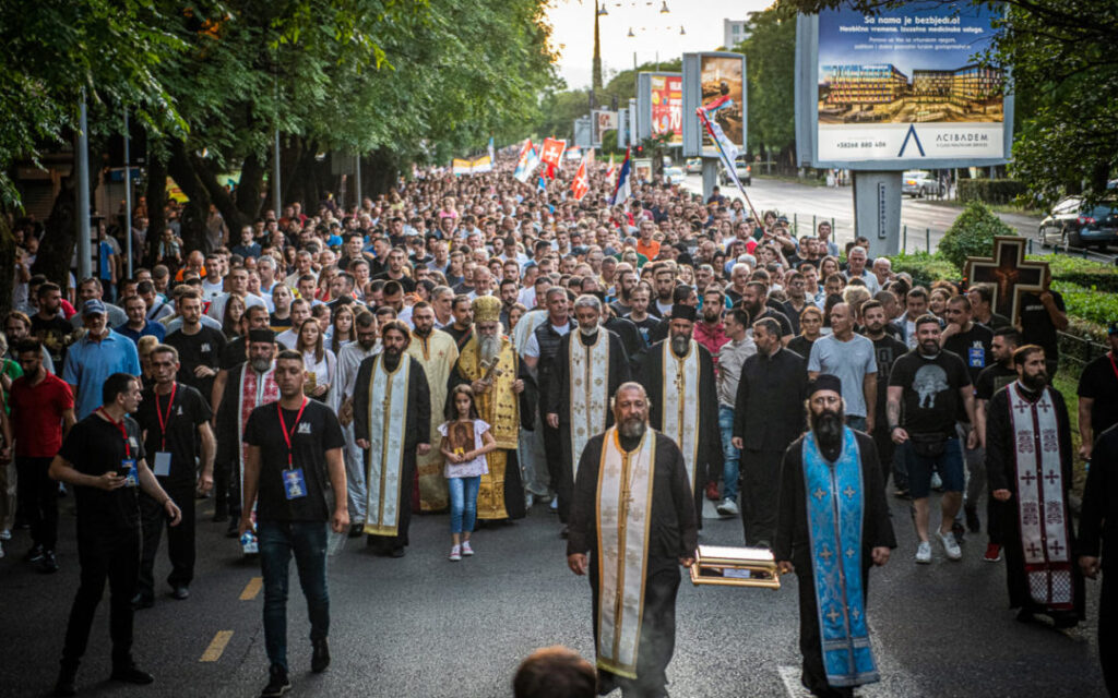 Подршка око 2 450 просветара Цркви у борби против безакоња (ажурирани списак)