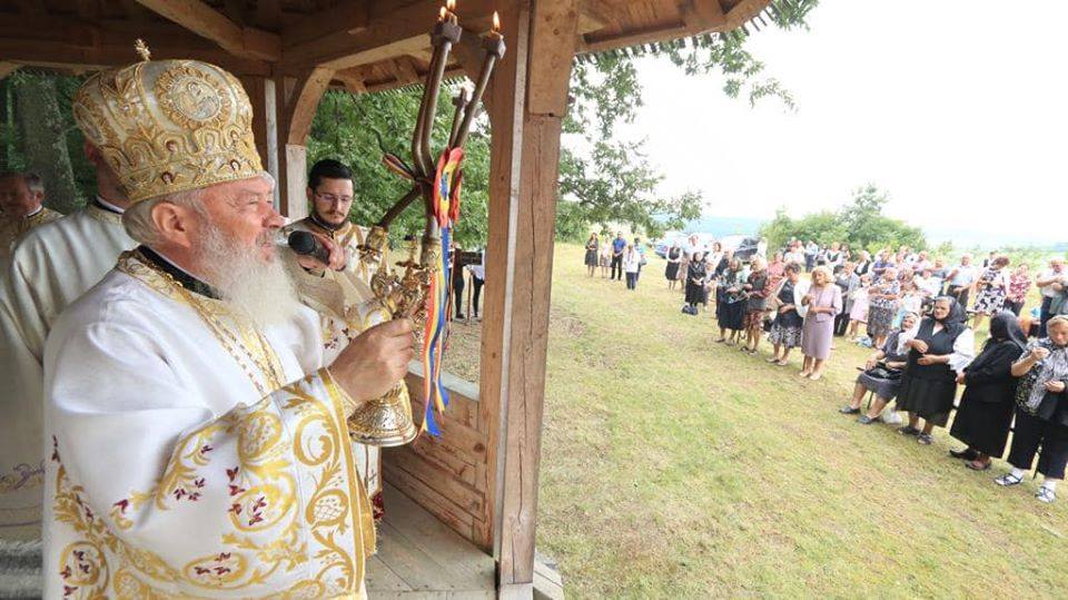 Mitropolitul Andrei a vorbit la mănăstirea din satul natal despre femeia creștină și rolul ei misionar