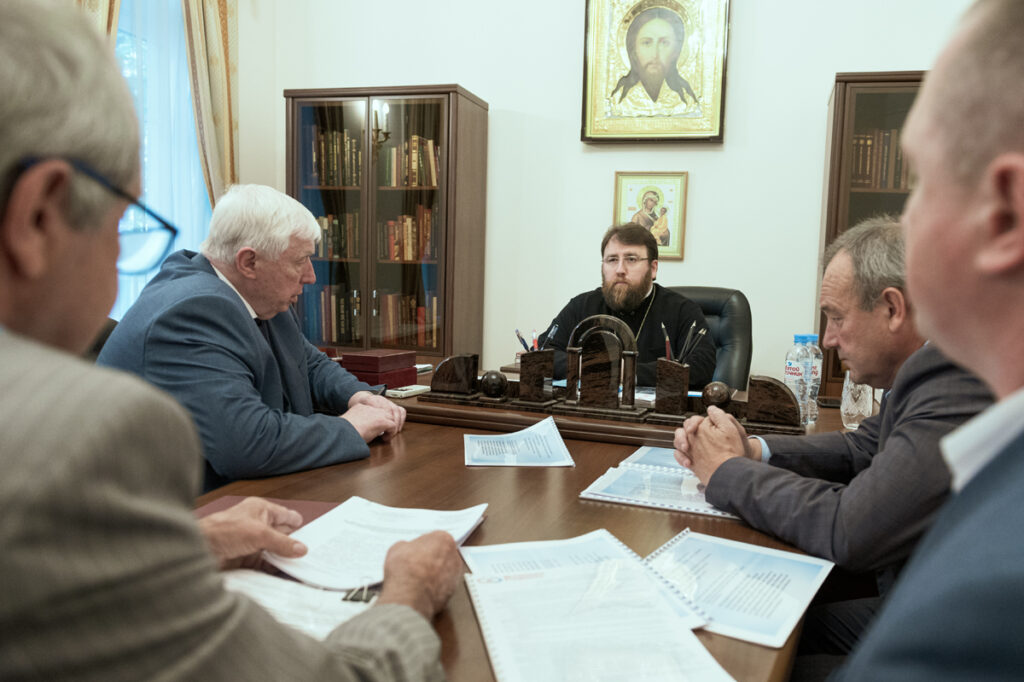 ПРЕДСЕДАТЕЛЬ ФХУ ОБСУДИЛ С РУКОВОДСТВОМ ДЕПАРТАМЕНТА ЖХК Г. МОСКВЫ ВОПРОСЫ ТЕПЛОСНАБЖЕНИЯ НОВЫХ ХРАМОВ СТОЛИЦЫ