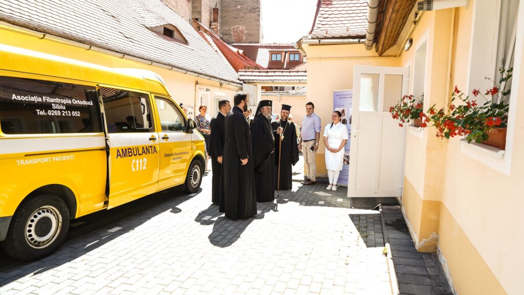 În Arhiepiscopia Sibiului au fost inaugurate un serviciu de ambulanţă şi un cabinet stomatologic