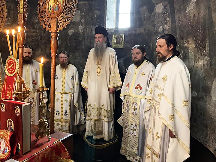 Επίσκοπος Νίκσιτς για Ερντογάν: “Νέος ψεύτικος Σουλτάνος”
