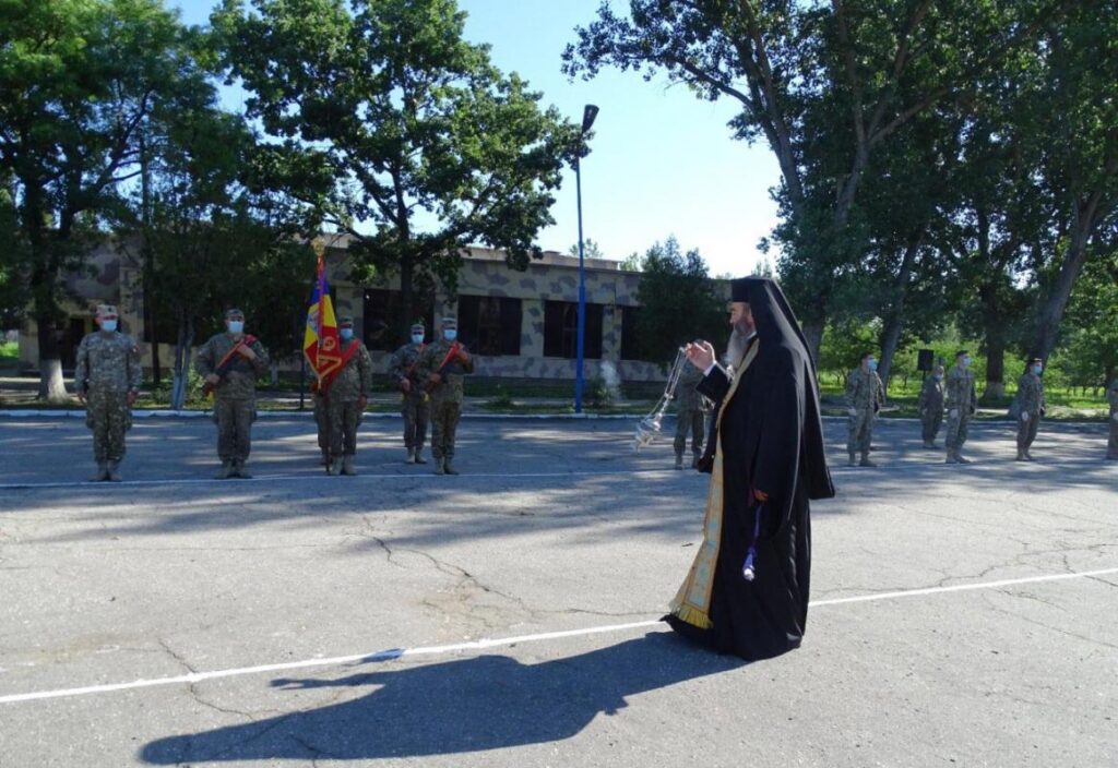Rugăciune de binecuvântare la artileriștii din Slobozia