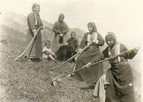 Χορτοθέρτ’ς – Ο Ιούλιος στον Πόντο