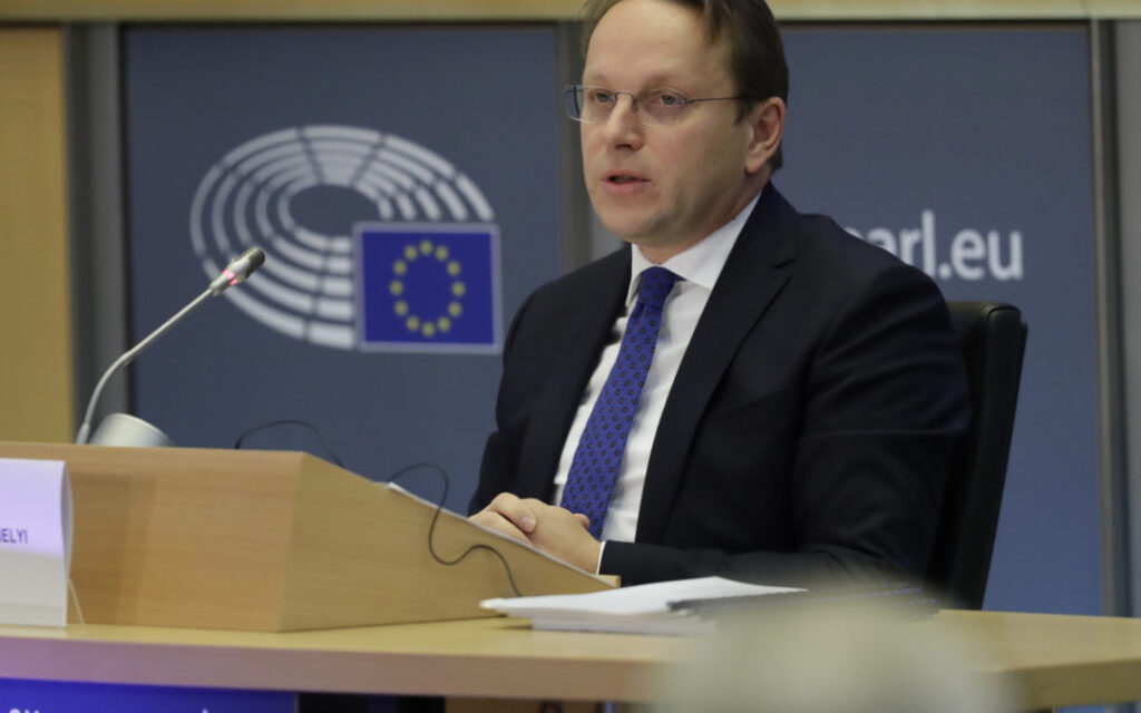 Оливер Вархељи о хапшењу свештеника у Црној Гори: Наћи баланс између заштите здравља и поштовања права