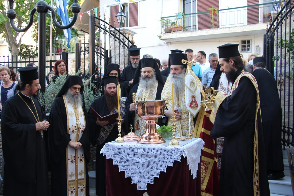 Θυρανοίξια στην ανακαινισμένη Αγ. Μαρίνα Καραβά
