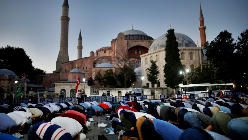 Οι αιώνες δε σηκώνουν φερετζέ – Ανεβαίνει η ένταση των δηλώσεων