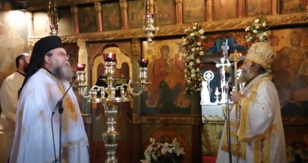 Έψαλλαν «Τη Υπερμάχω» για την Αγιά Σοφιά μέσα στον ναό του ’21