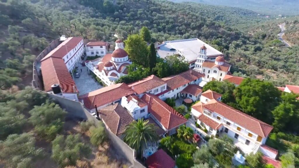 Πυρκαγιά κοντά στην Ιερά Μονή Αγίου Ραφαήλ στη Λέσβο