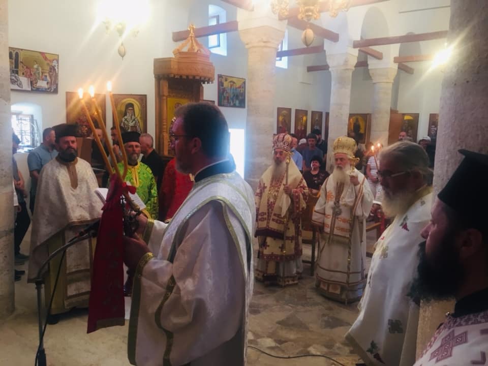 Në Manastirin e Hirshëm të Shën Kozmait, Kolkondas të Fierit