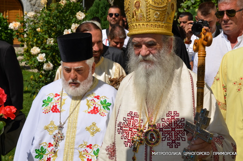 “Προσευχόμαστε στην Παναγία να μας ενισχύει την πίστη”