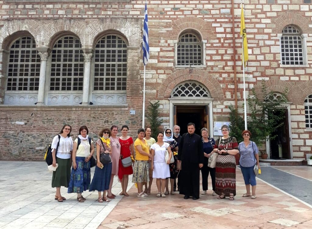 Un grup de pelerini Basilica Travel a participat la hramul Mănăstirii Marea Meteoră din Grecia