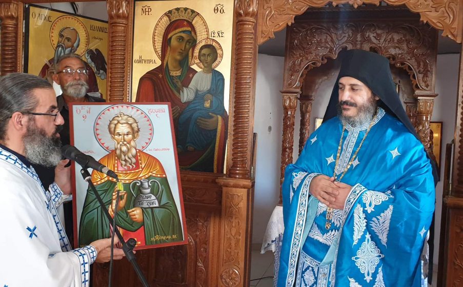 Στο εξωκλήσι της Παναγιώτισσας