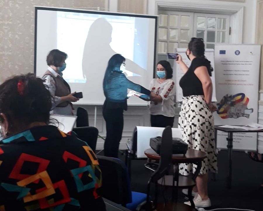 Proiectul CRED | Profesori selectați prin concurs au devenit formatori pentru predarea integrată a Religiei