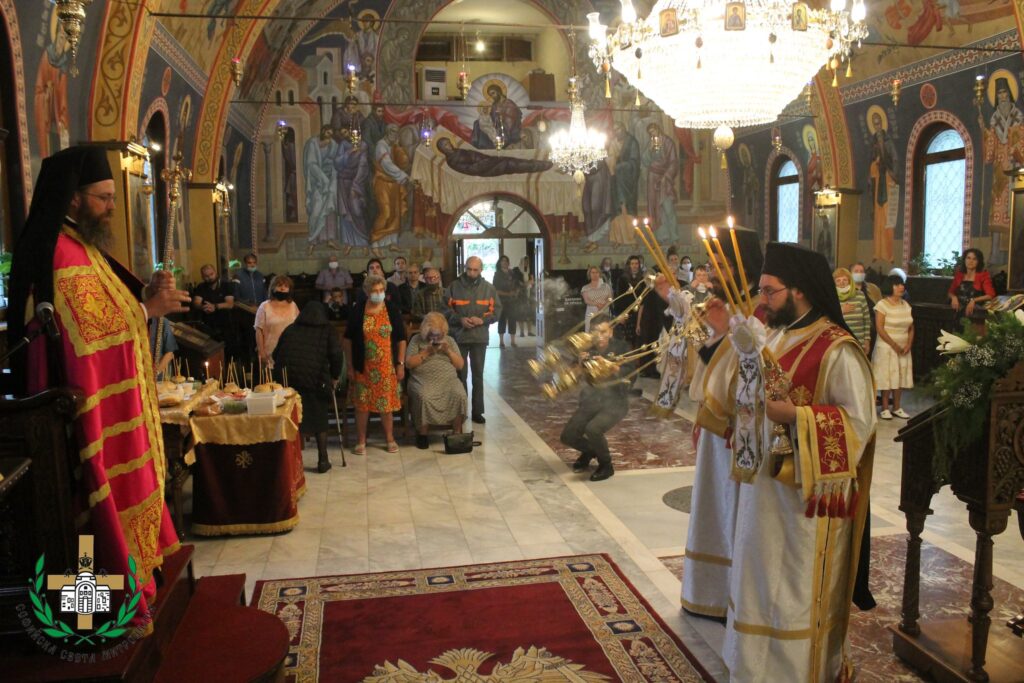 Архиерейска празнична вечерня в чест на Преображение Господне