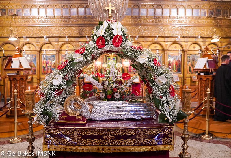 Νάουσα: Η ακολουθία των Εγκωμίων του Επιταφίου της Υπεραγίας Θεοτόκου 