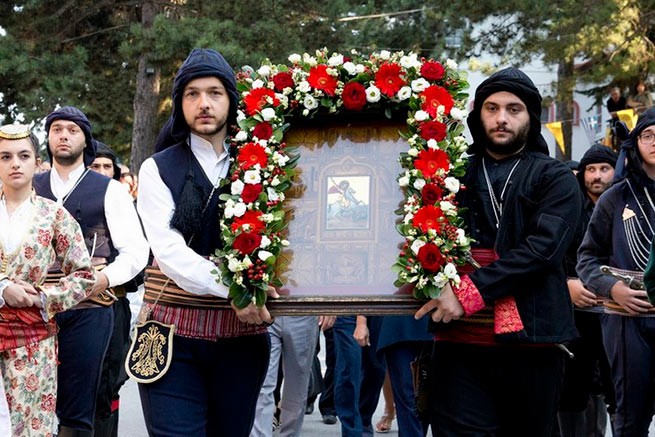 15 августа: в Панагию Сумела в масках и с социальной дистанцией