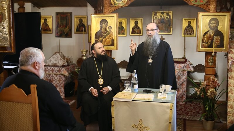 Episcopul Italiei vorbeşte despre pericolul în care se află omul de azi