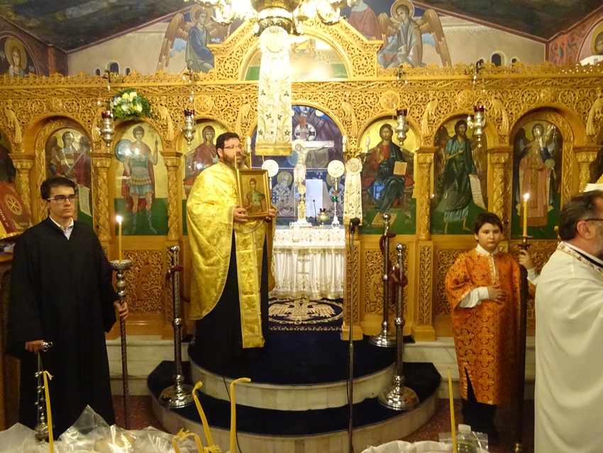 Στον Άγιο Φανούριο Λουτρακίου