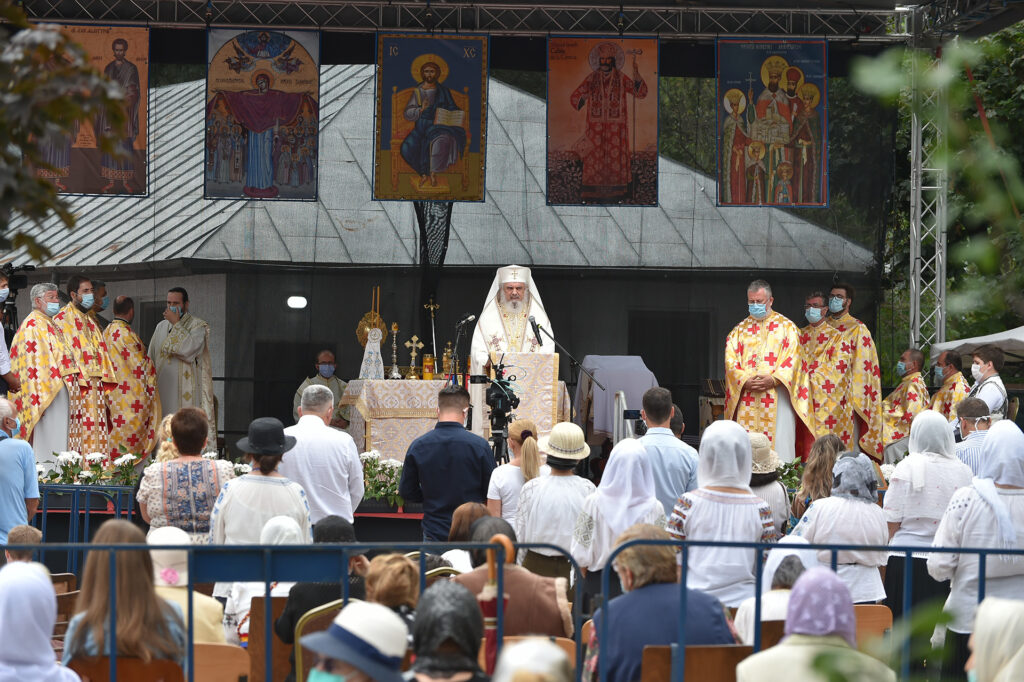 Patriarhul: Suferința se înmulțește când credința slăbește / Avem tendința de a obține orice repede, aproape magic