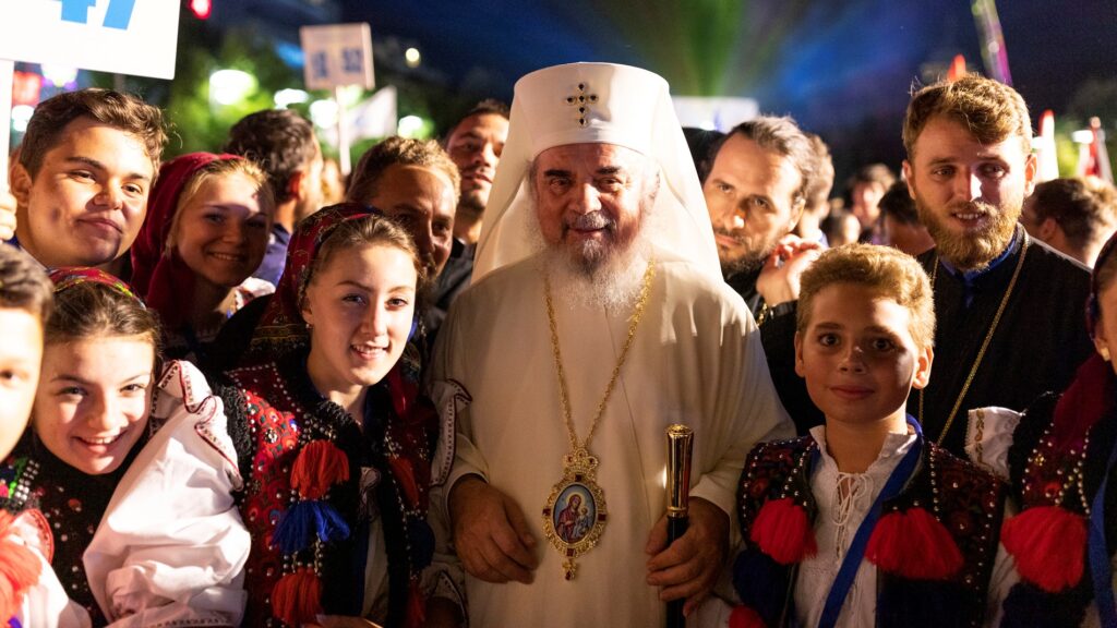 10 gânduri ale Patriarhului Daniel pentru tineri