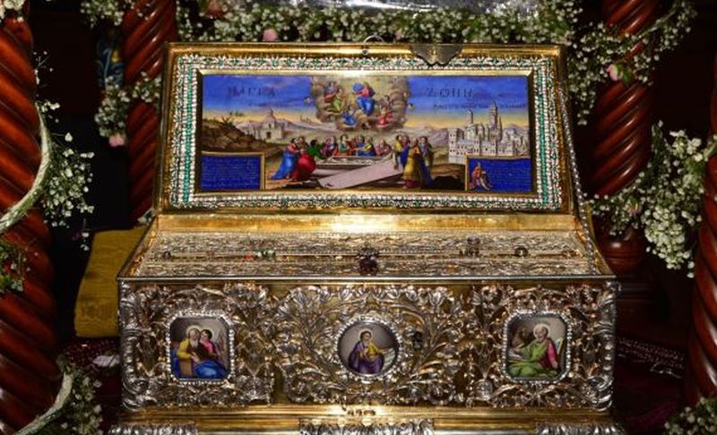 Τα θαύματα της Αγίας Ζώνης