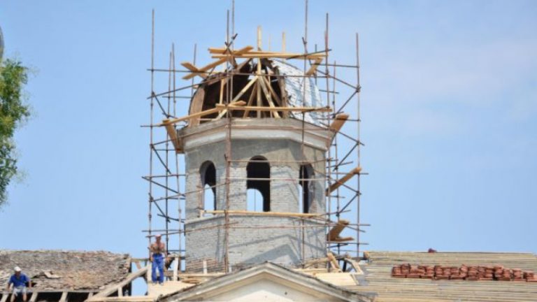 Жители на село Сарая събират пари за довършване на църквата си