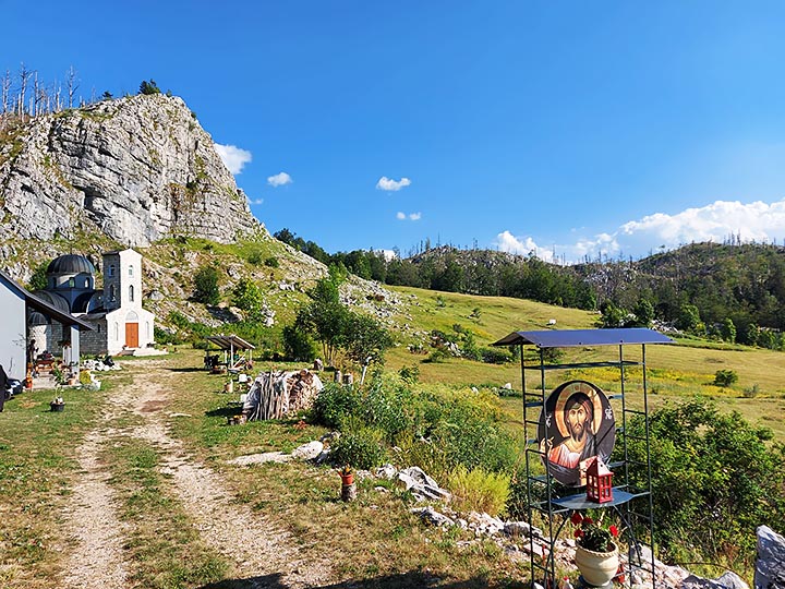 Епископ Јоаникије на Сомини: Преображење је слика, икона васкрсења Христовог