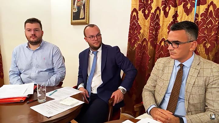 Никшић: “Закон о слободи вјероисповјести – насиље над црногорским друштвом”