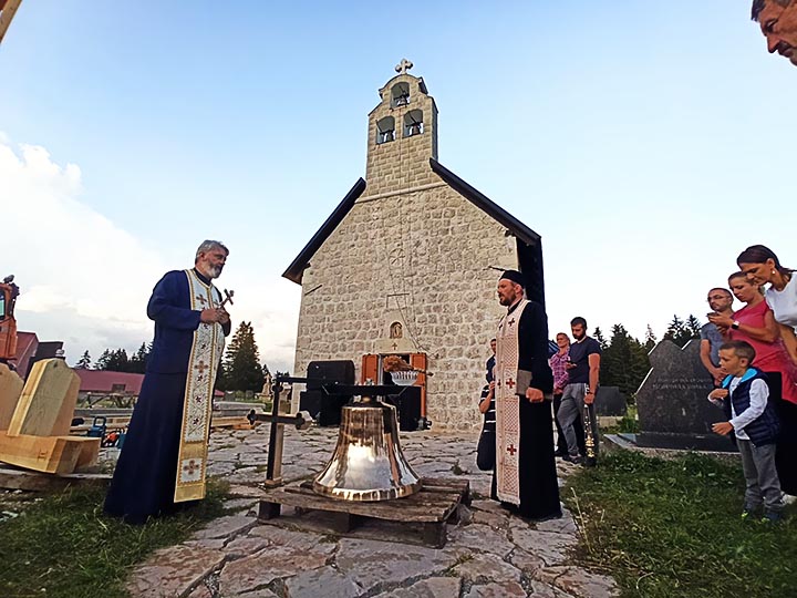 Обновљен звоник храма Преображења Господњег на Жабљаку