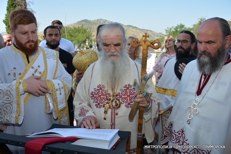 Митрополит Амфилохије богослужио у Толошима