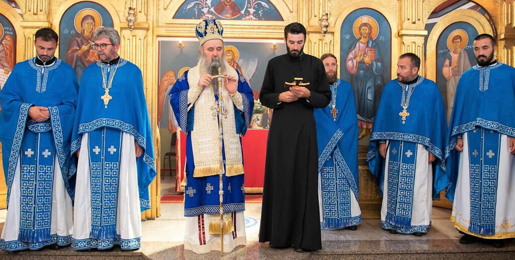 Торжествена Архијерејска Литургија у парохији радњанској