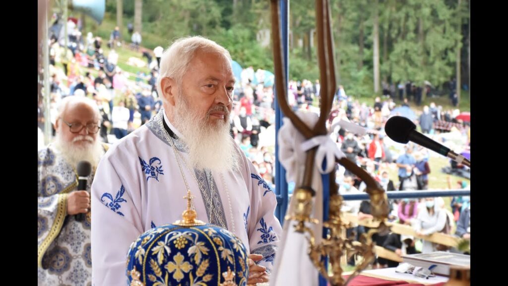 Mitropolitul Clujului, miilor de pelerini la Nicula: Doctorul cel mare poate tămădui și această pandemie
