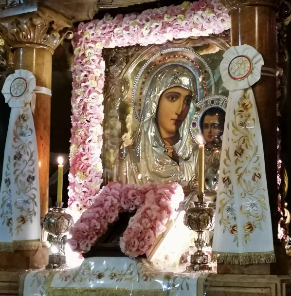 Τα Εγκώμια της Παναγίας στο Θεομητορικό μνήμα (βίντεο)