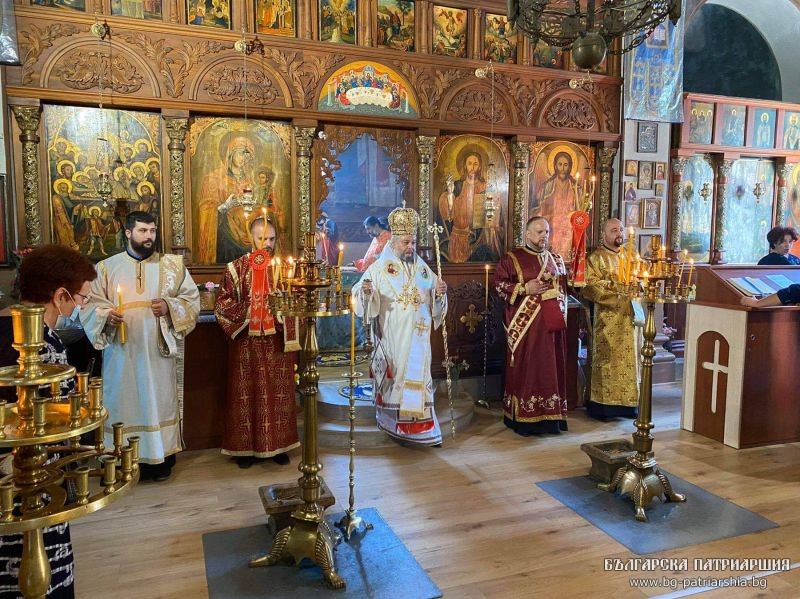 На Преображение Господне – Литургия в храм “Св. Богородица”, гр. Нова Загора