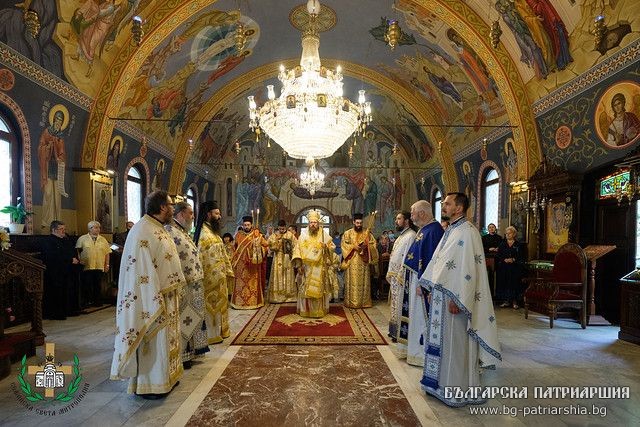 Столичният храм “Преображение Господне” тържествено отпразнува храмовия си празник