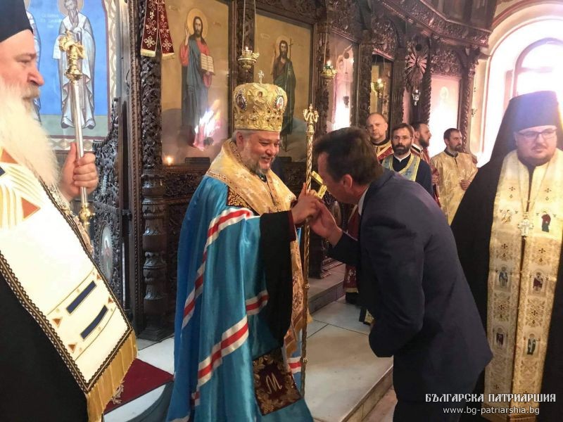 С празничен молебен митрополит Киприан отбеляза своя имен ден
