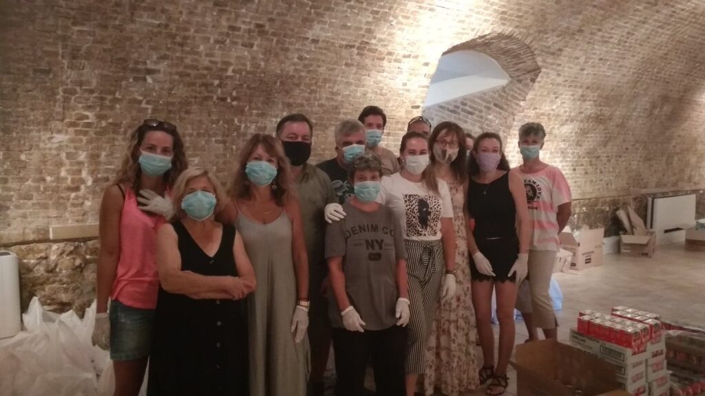 Η Ι.Μ.Μ. Βατοπαιδίου στηρίζει τα κοινωνικά παντοπωλεία της Κέρκυρας