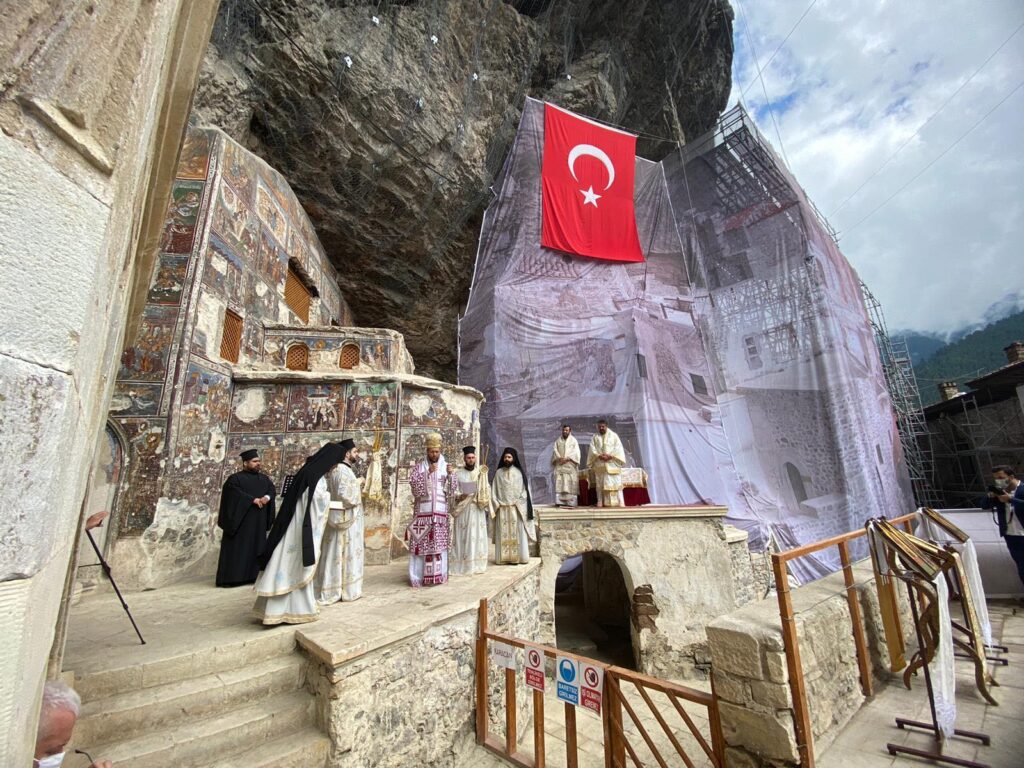 Υπό την τούρκικη σημαία εόρτασε η ιστορική Μονή του Πόντου