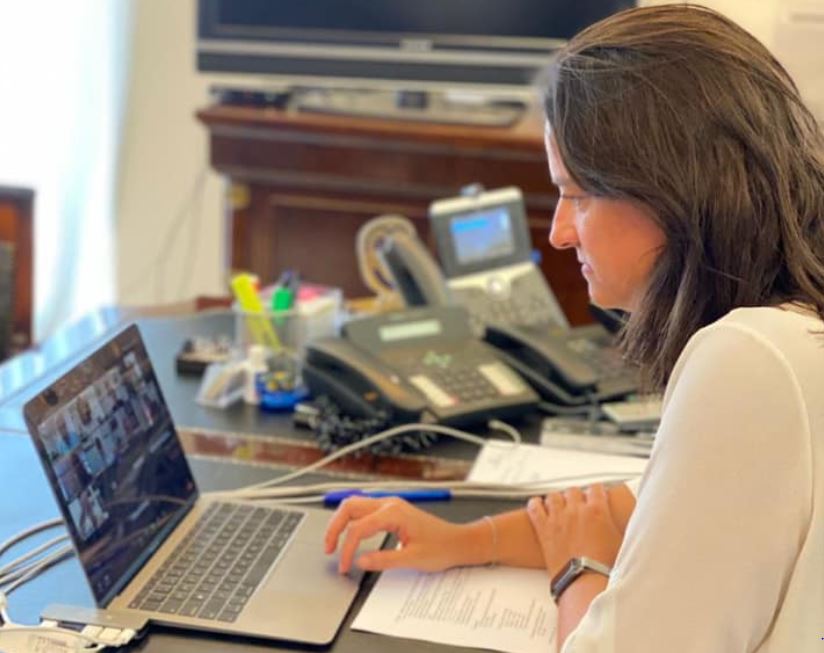 Επαναλειτουργία των σχολικών μονάδων σε πλήρη σύνθεση