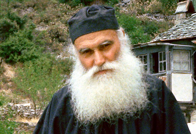 Πολλές φορές απορούσα πως οι Πατέρες όταν προσηύχοντο σήκωναν τα χέρια ψηλά;