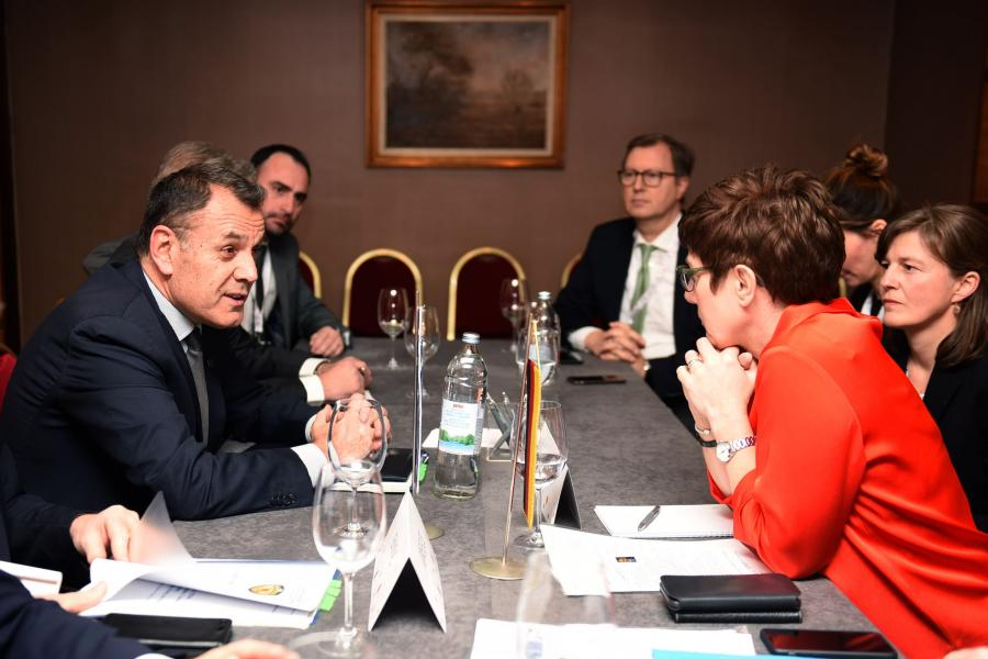 “Να αποσυρθούν άμεσα τα τουρκικά πλοία και το ερευνητικό”