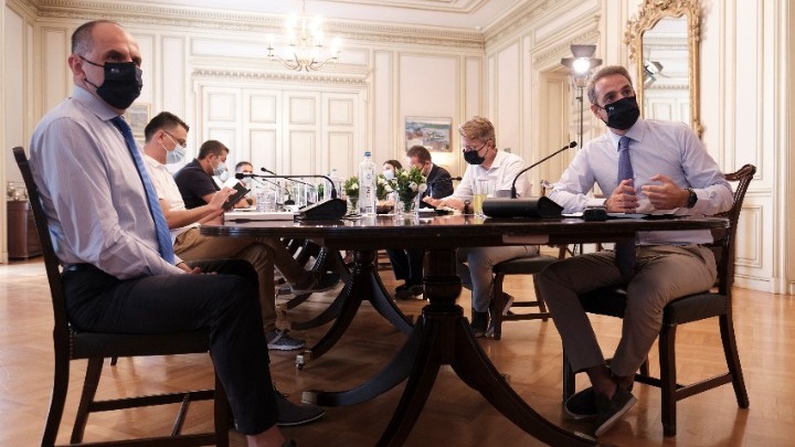 Περαιτέρω περιοριστικά μέτρα και σε Μύκονο, Χαλκιδική