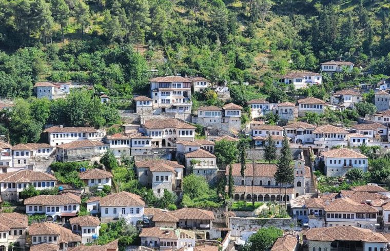 Histori, Art, Kulturë kishtare – Kishat e Vendit tonë – Kisha “Fjetja e Shën Marisë” Berat