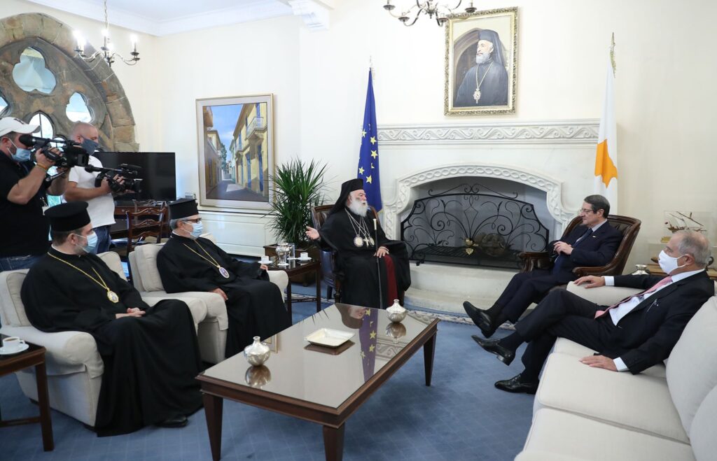 بابا الروم الأرثوذكس يلتقى رئيس جمهورية قبرص