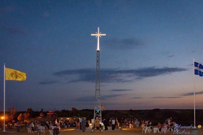 الأتراك أعربوا عن “السخط” بسبب صليب على الحدود اليونانية التركية