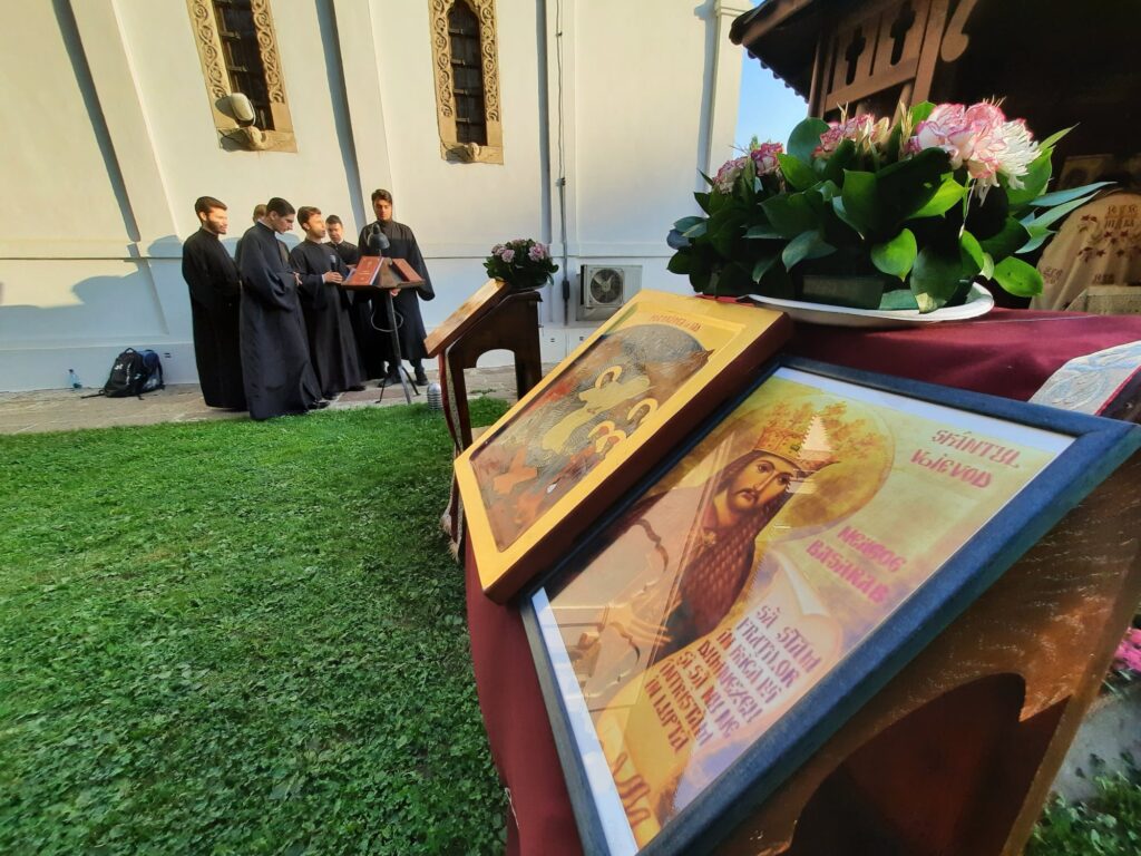 Sf. Neagoe Basarab, sărbătorit de seminarişti la biserica istorică Bucur Ciobanul