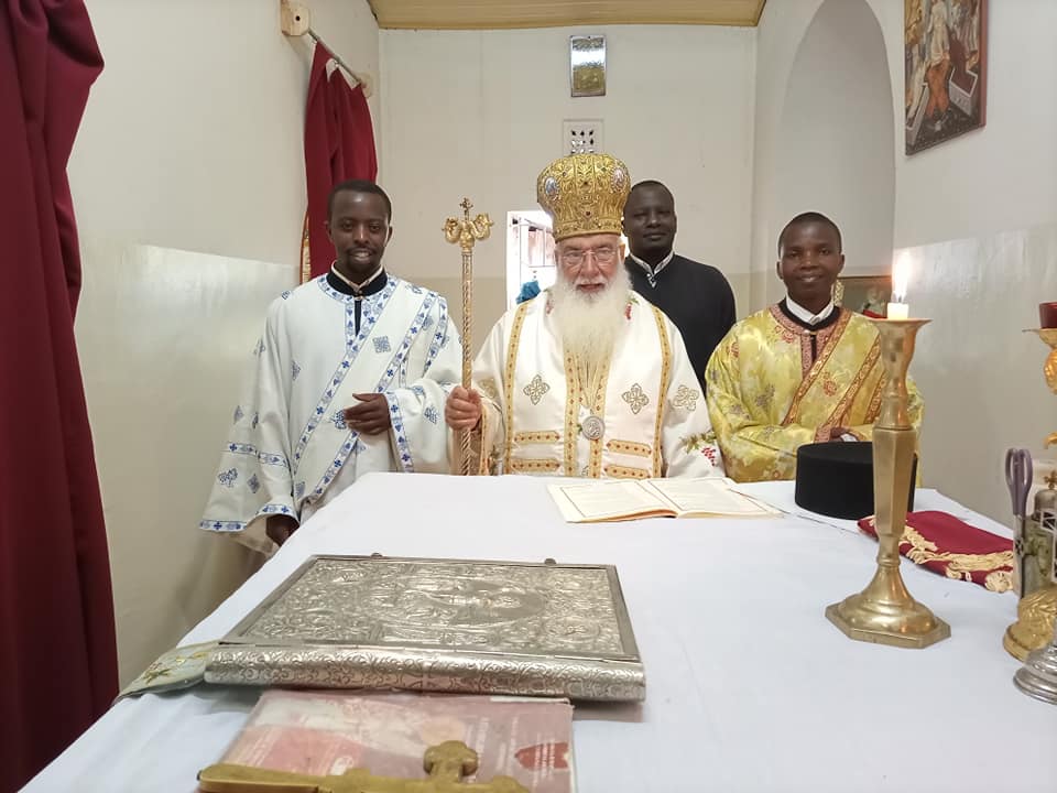 Χειροτονία Διακόνου από τον Μητρ. Γέρων Ναϊρόμπι στην Κένυα